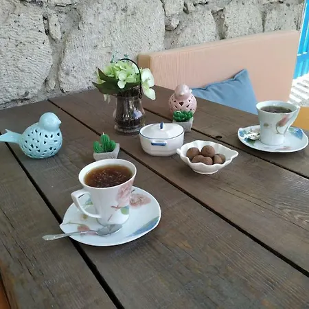 Tuana Butik Bed & Breakfast