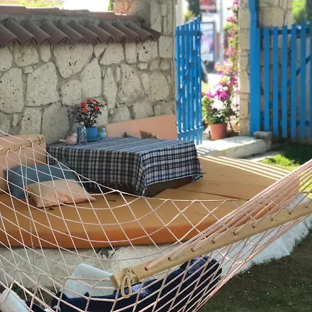 Nocleg ze śniadaniem Tuana Butik Çeşme